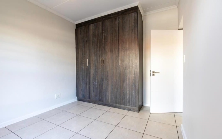 To Let 3 Bedroom Property for Rent in Olivedale Gauteng