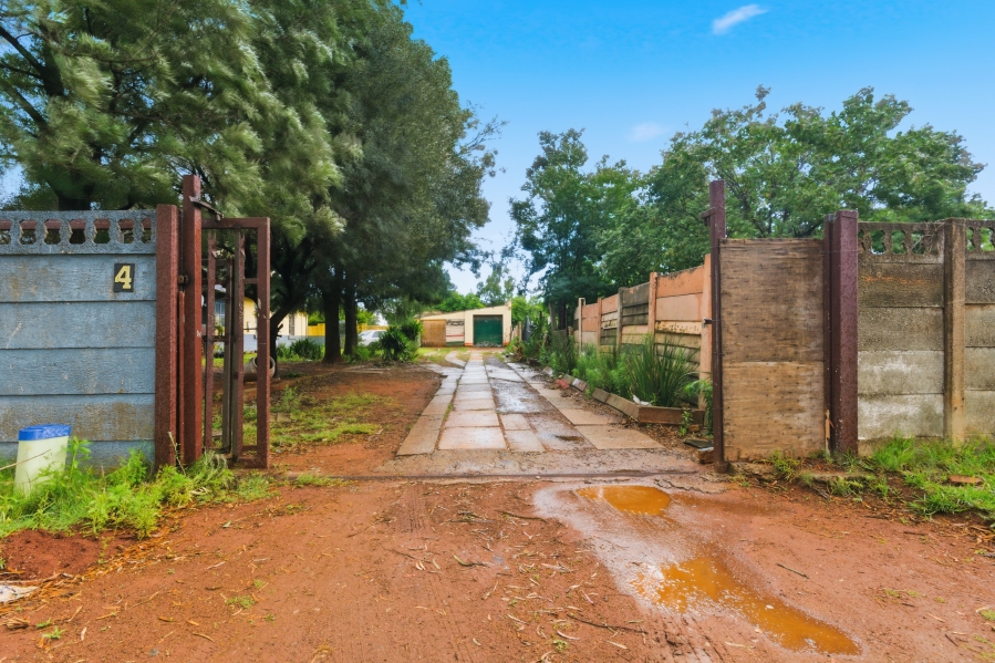 3 Bedroom Property for Sale in Daggafontein Gauteng