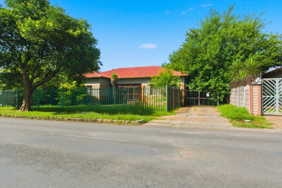 4 Bedroom Property for Sale in Brenthurst Gauteng