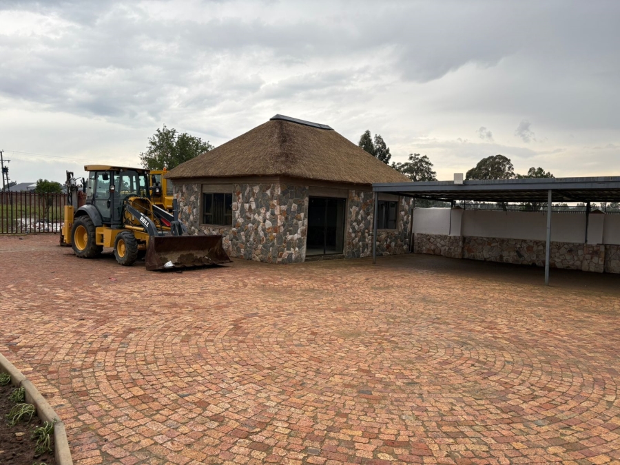 Commercial Property for Sale in Spaarwater Gauteng