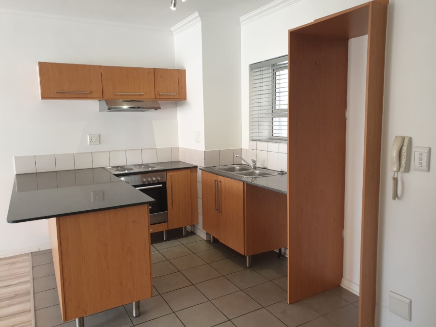 To Let 2 Bedroom Property for Rent in Killarney Gauteng