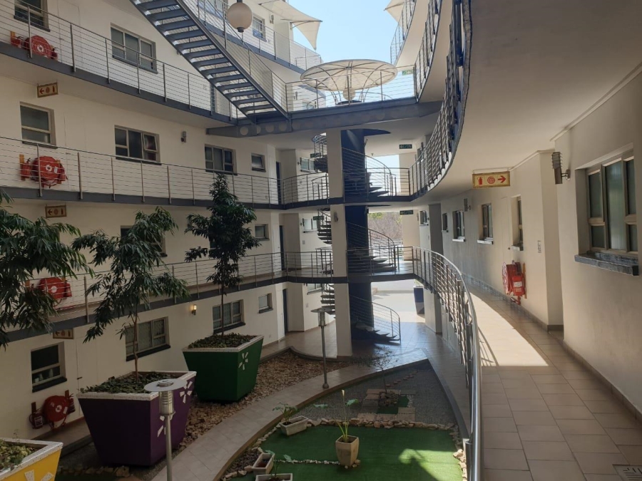To Let 2 Bedroom Property for Rent in Killarney Gauteng