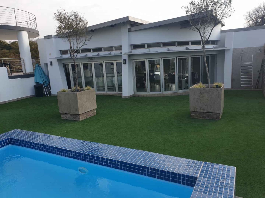 To Let 2 Bedroom Property for Rent in Killarney Gauteng