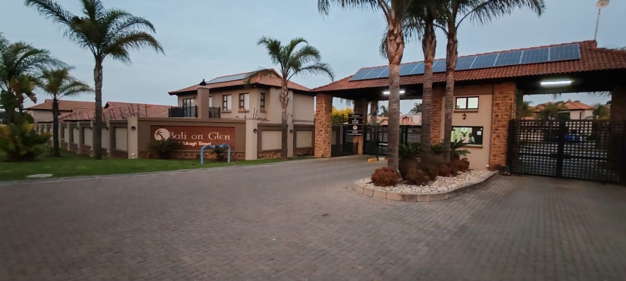 3 Bedroom Property for Sale in Glen Marais Gauteng