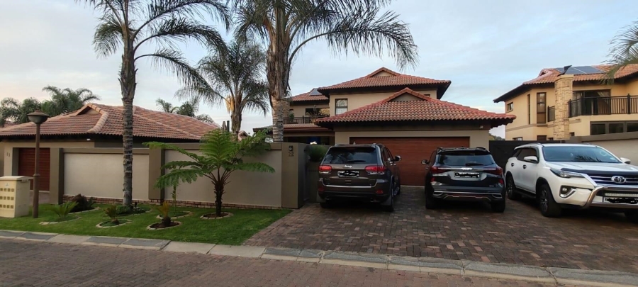 3 Bedroom Property for Sale in Glen Marais Gauteng