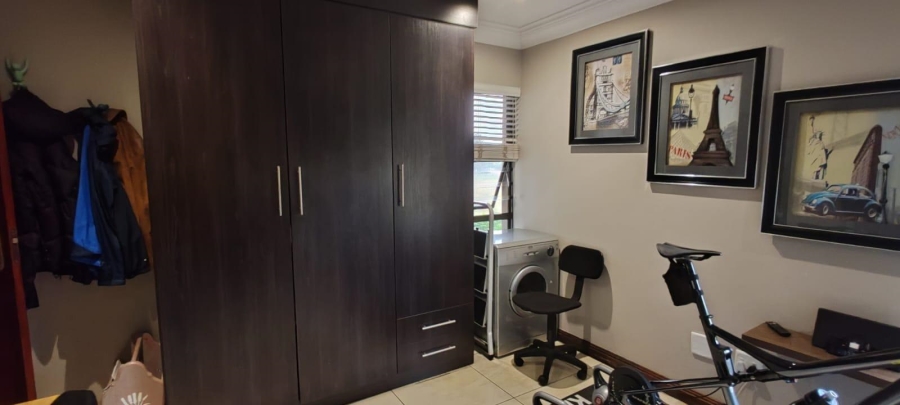 3 Bedroom Property for Sale in Glen Marais Gauteng