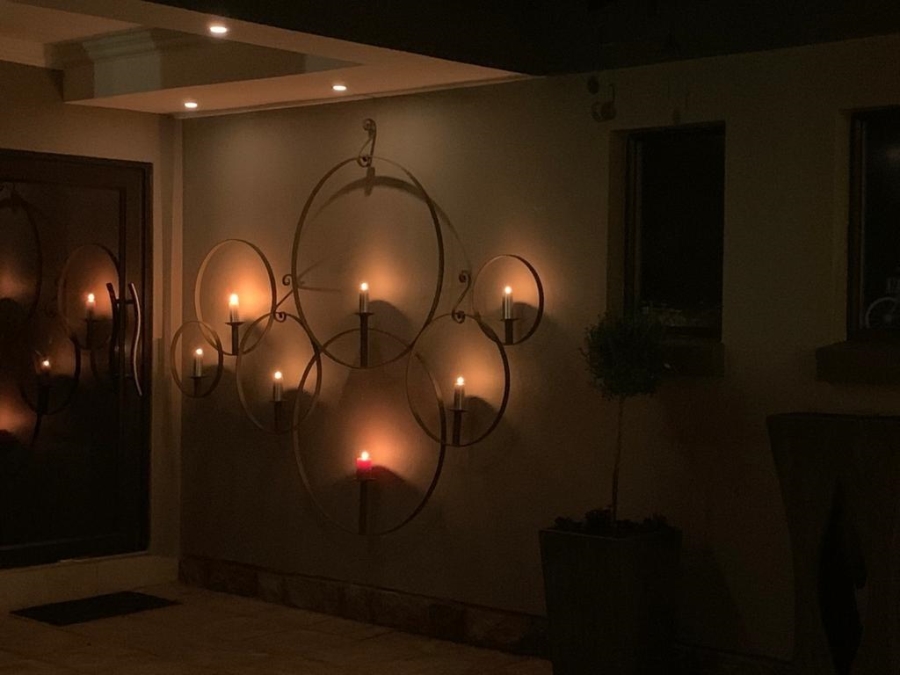 3 Bedroom Property for Sale in Glen Marais Gauteng