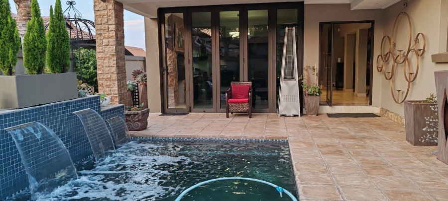 3 Bedroom Property for Sale in Glen Marais Gauteng