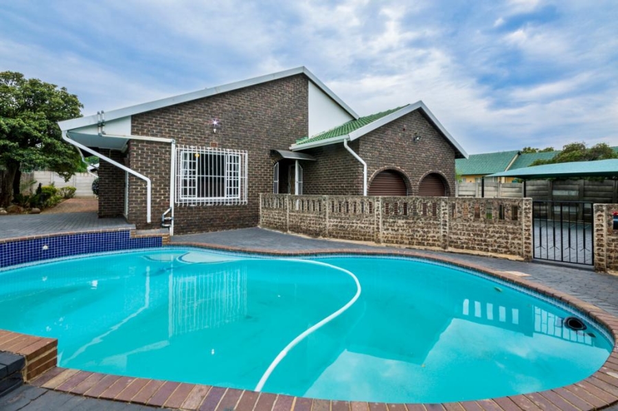 To Let 3 Bedroom Property for Rent in Highway Gardens Gauteng