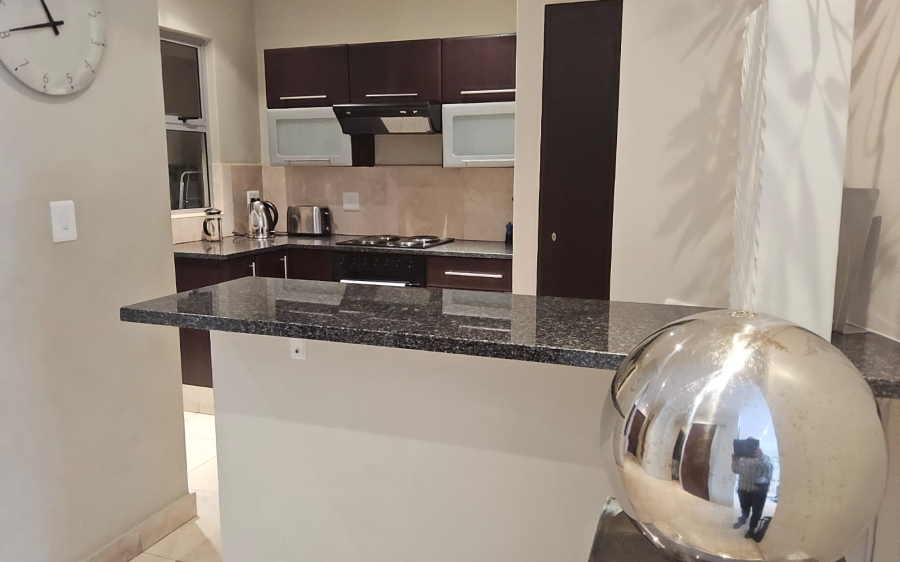 2 Bedroom Property for Sale in Sandhurst Gauteng