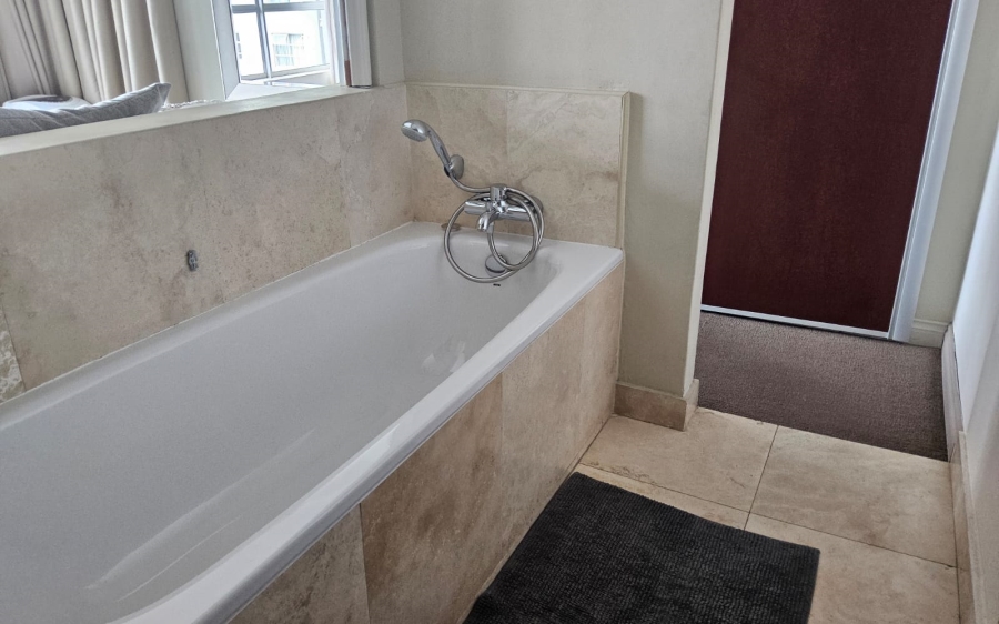 2 Bedroom Property for Sale in Sandhurst Gauteng