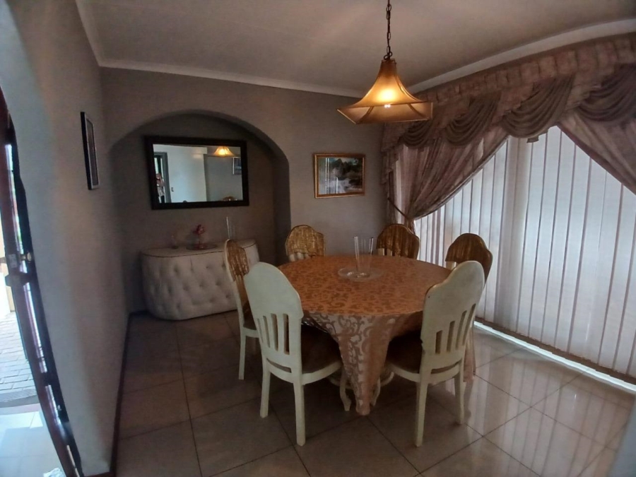 To Let 4 Bedroom Property for Rent in Birchleigh Gauteng