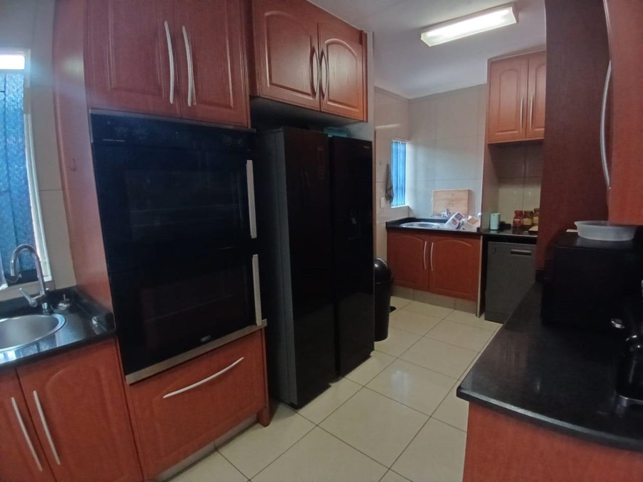To Let 4 Bedroom Property for Rent in Birchleigh Gauteng