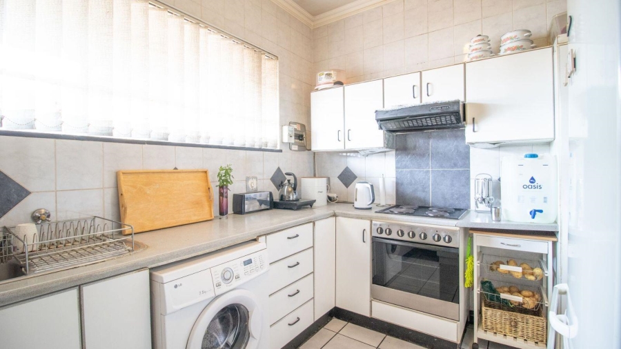 2 Bedroom Property for Sale in Benoni Central Gauteng