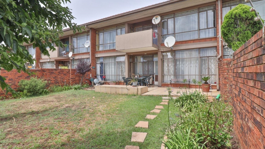 2 Bedroom Property for Sale in Benoni Central Gauteng
