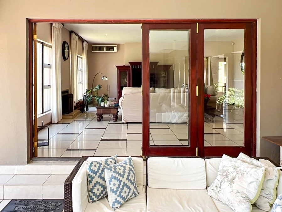 7 Bedroom Property for Sale in Blue Saddle Ranches Gauteng