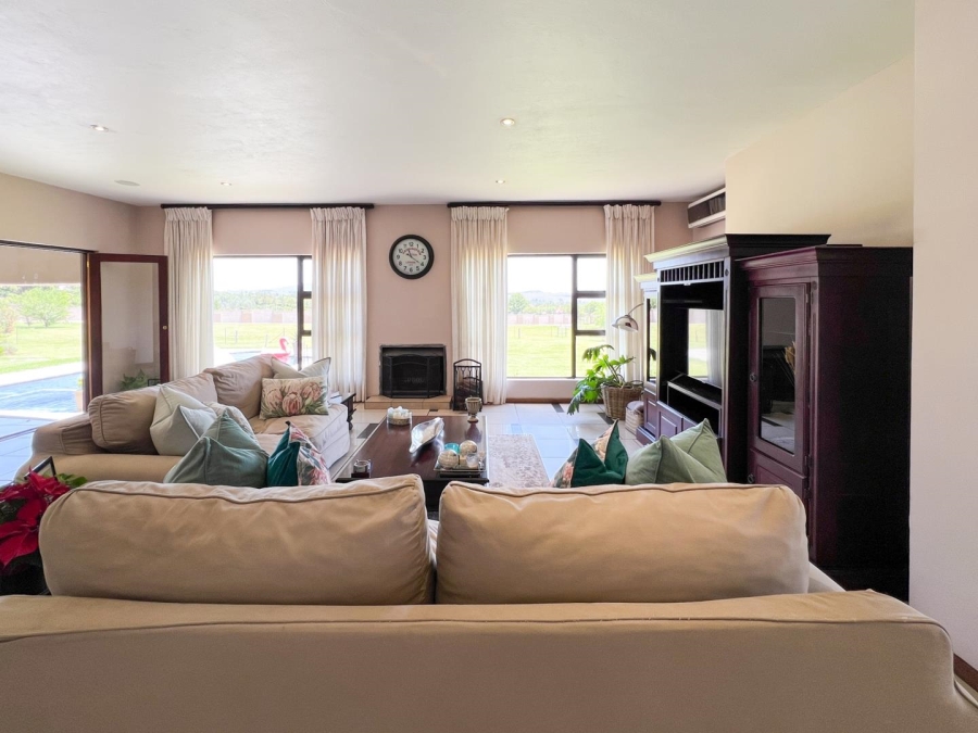 7 Bedroom Property for Sale in Blue Saddle Ranches Gauteng