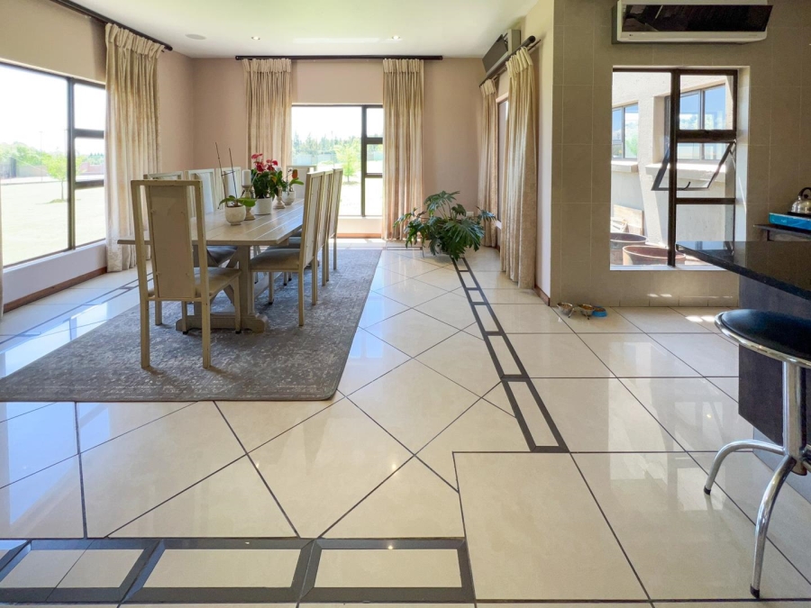 7 Bedroom Property for Sale in Blue Saddle Ranches Gauteng