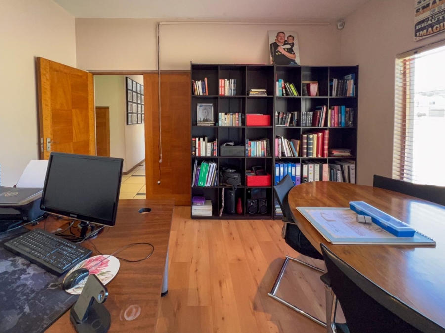 7 Bedroom Property for Sale in Blue Saddle Ranches Gauteng