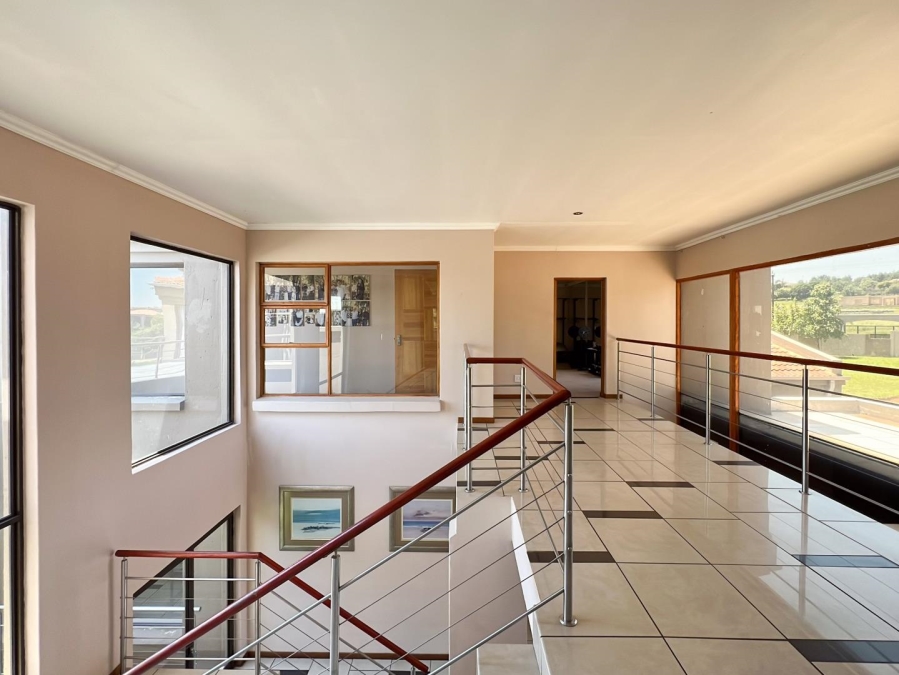 7 Bedroom Property for Sale in Blue Saddle Ranches Gauteng