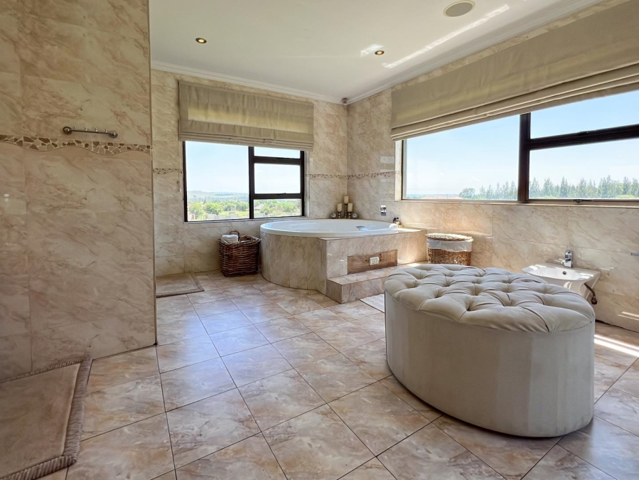 7 Bedroom Property for Sale in Blue Saddle Ranches Gauteng