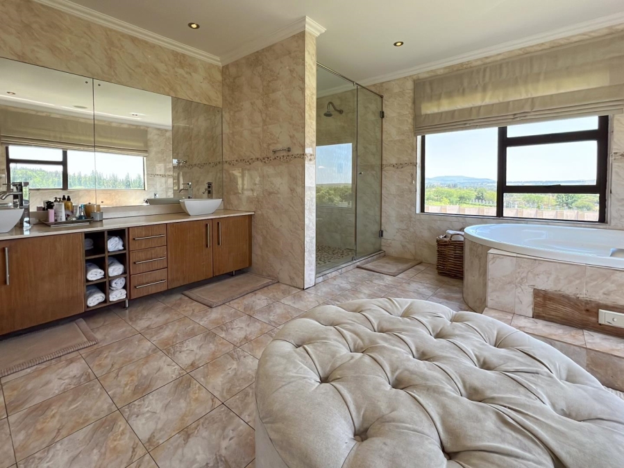 7 Bedroom Property for Sale in Blue Saddle Ranches Gauteng