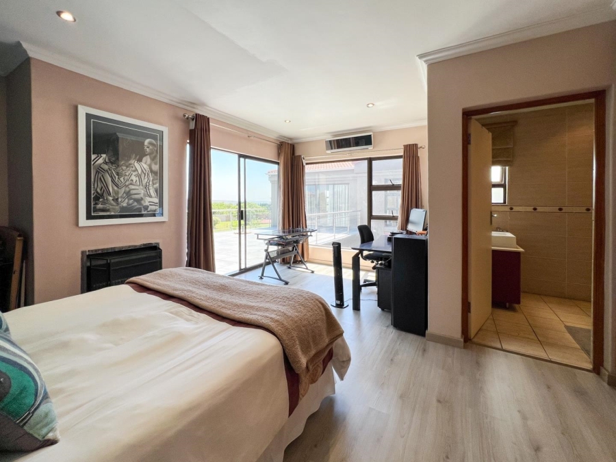 7 Bedroom Property for Sale in Blue Saddle Ranches Gauteng