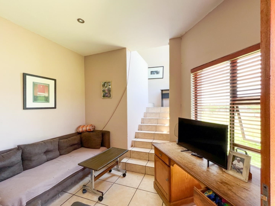 7 Bedroom Property for Sale in Blue Saddle Ranches Gauteng