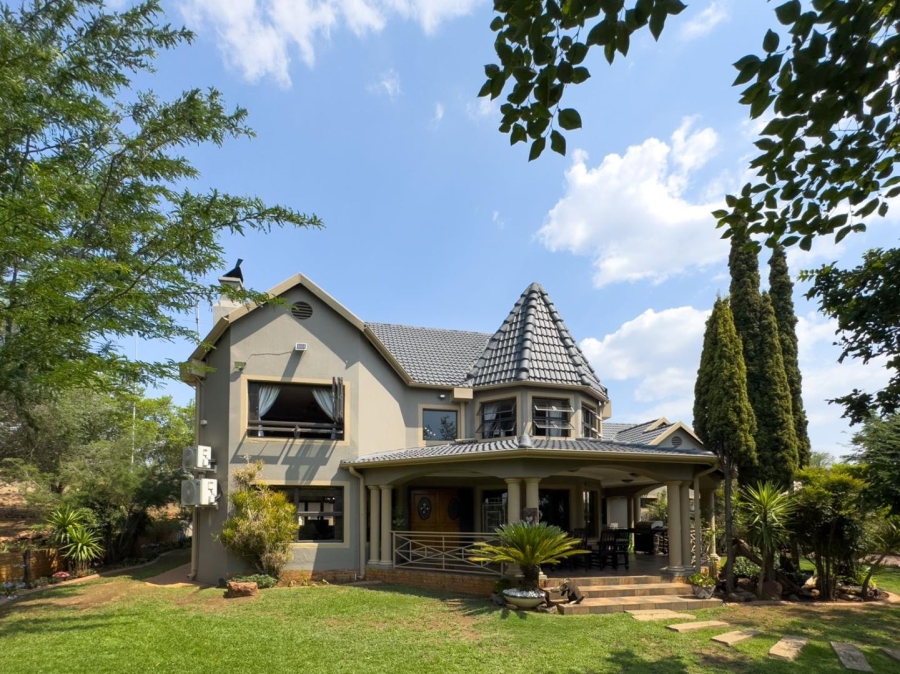 5 Bedroom Property for Sale in Blue Saddle Ranches Gauteng
