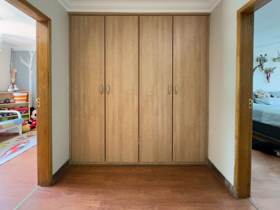 5 Bedroom Property for Sale in Blue Saddle Ranches Gauteng