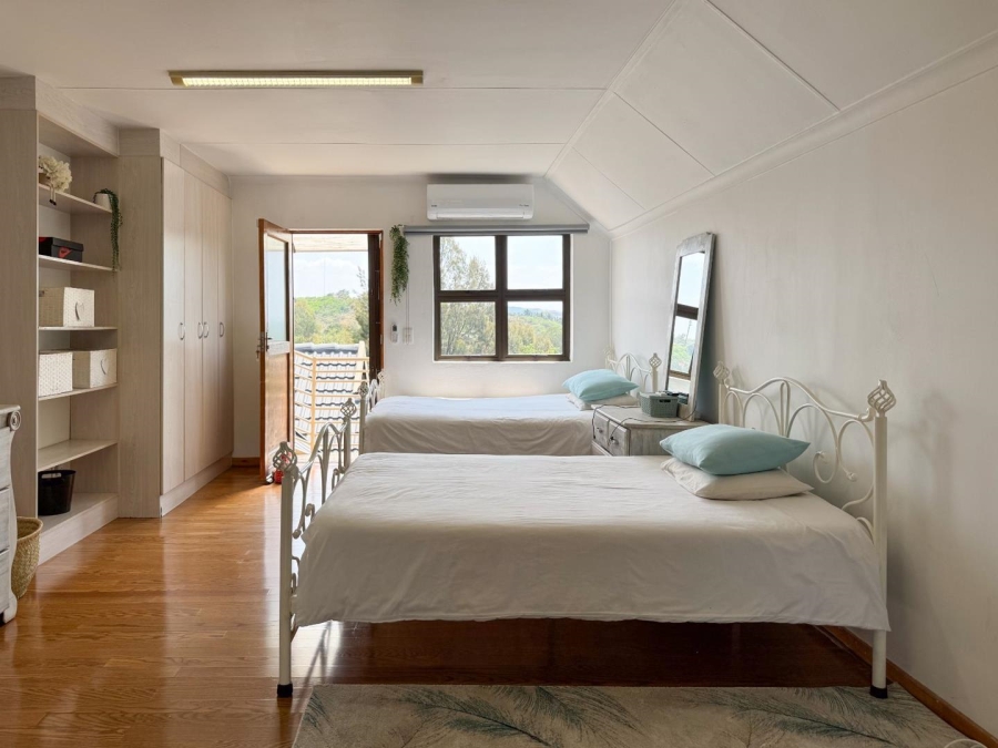 5 Bedroom Property for Sale in Blue Saddle Ranches Gauteng