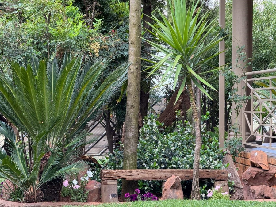 5 Bedroom Property for Sale in Blue Saddle Ranches Gauteng