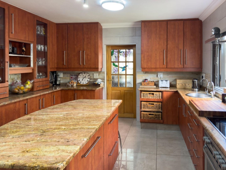 5 Bedroom Property for Sale in Blue Saddle Ranches Gauteng