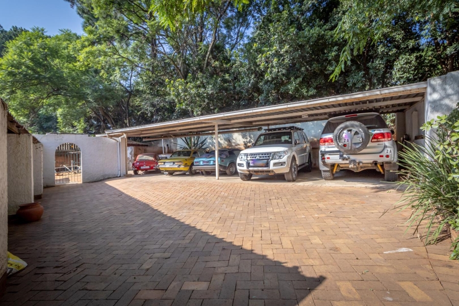 4 Bedroom Property for Sale in Bryanston Gauteng