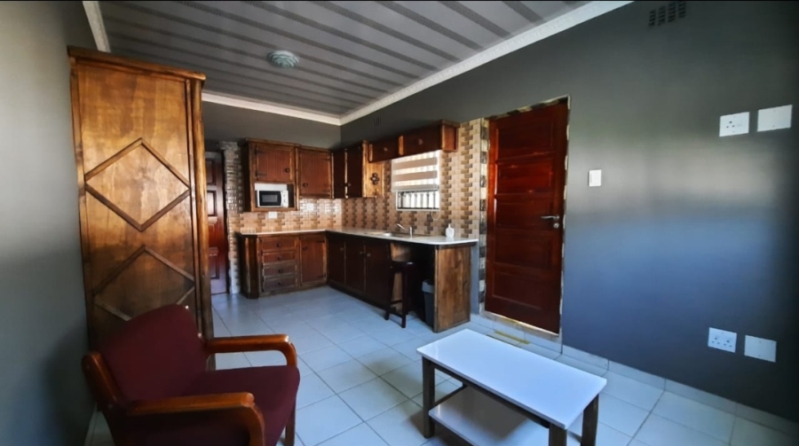 8 Bedroom Property for Sale in Allen Grove Gauteng