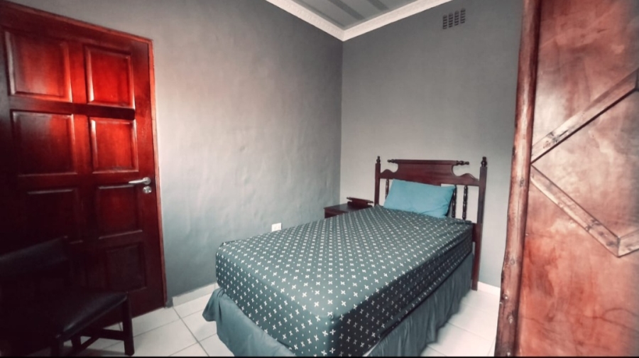 8 Bedroom Property for Sale in Allen Grove Gauteng