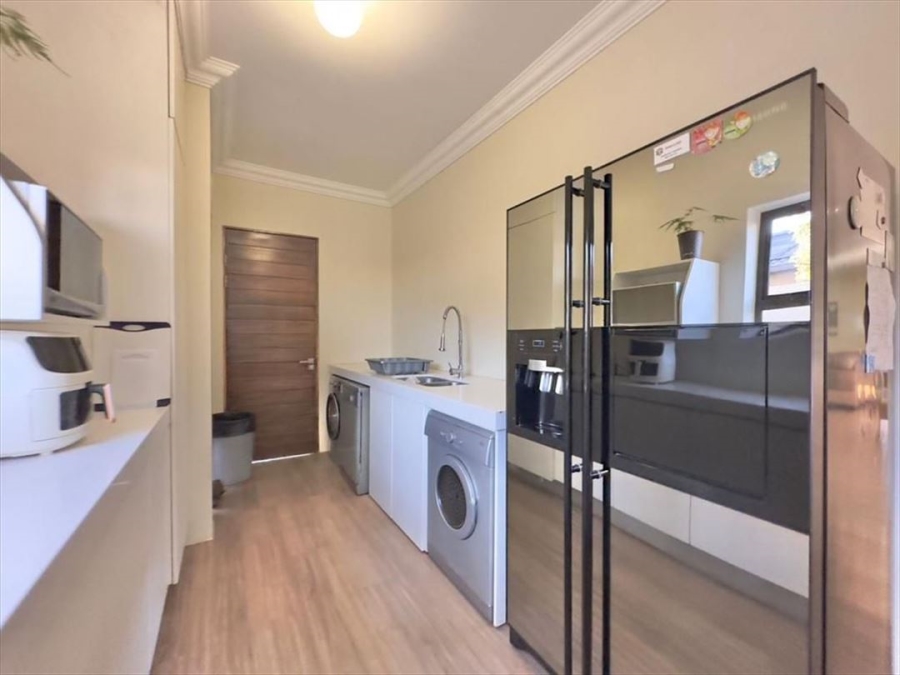 4 Bedroom Property for Sale in Glen Marais Gauteng