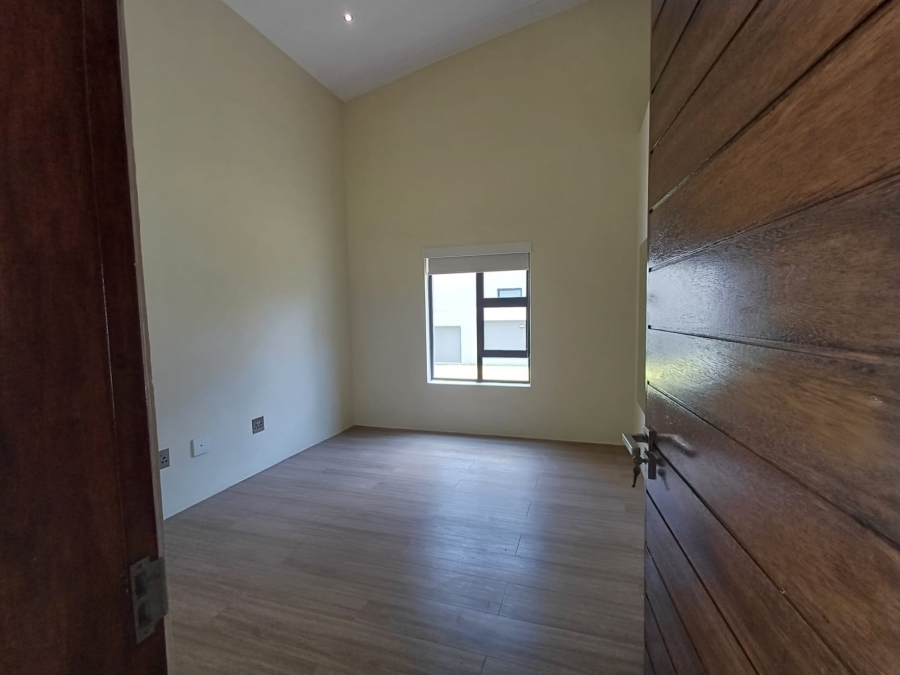 4 Bedroom Property for Sale in Glen Marais Gauteng