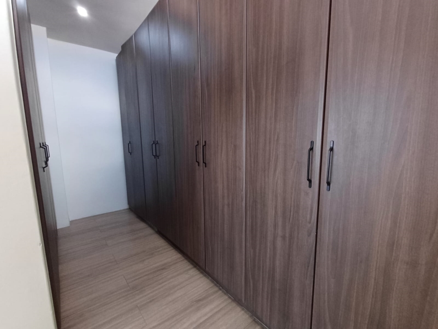 4 Bedroom Property for Sale in Glen Marais Gauteng