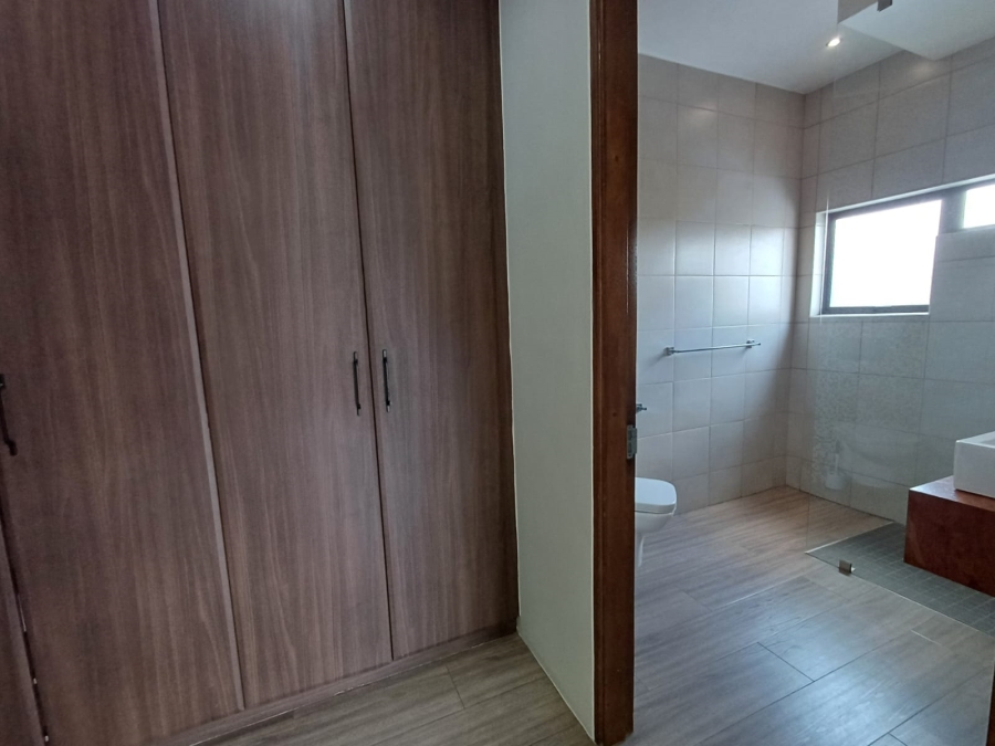 4 Bedroom Property for Sale in Glen Marais Gauteng