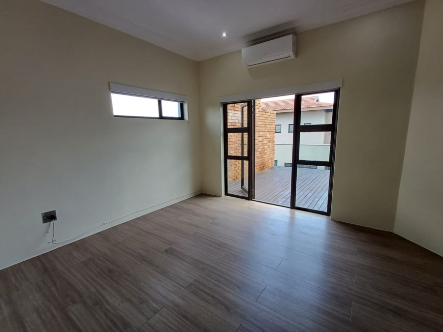 4 Bedroom Property for Sale in Glen Marais Gauteng