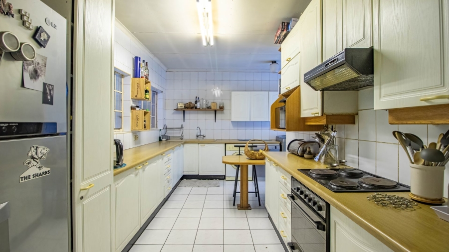 4 Bedroom Property for Sale in Edenvale Central Gauteng