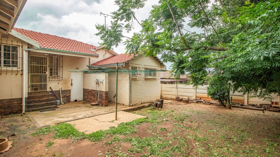 4 Bedroom Property for Sale in Edenvale Central Gauteng