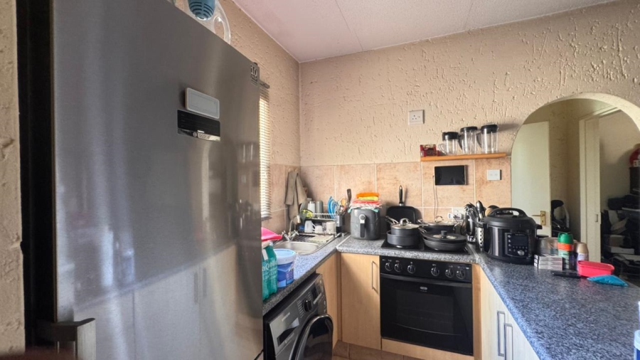 1 Bedroom Property for Sale in Pineslopes Gauteng