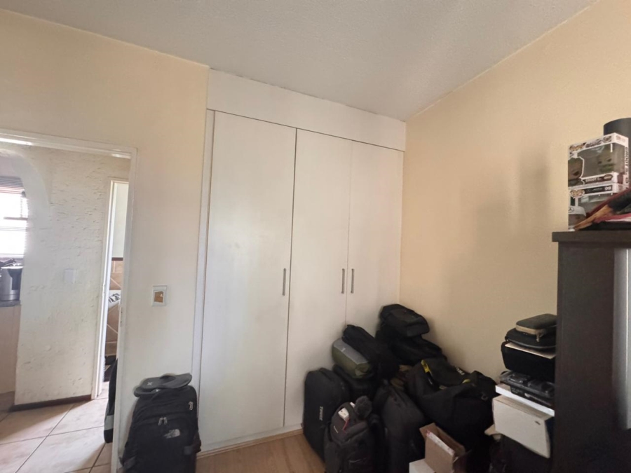 1 Bedroom Property for Sale in Pineslopes Gauteng