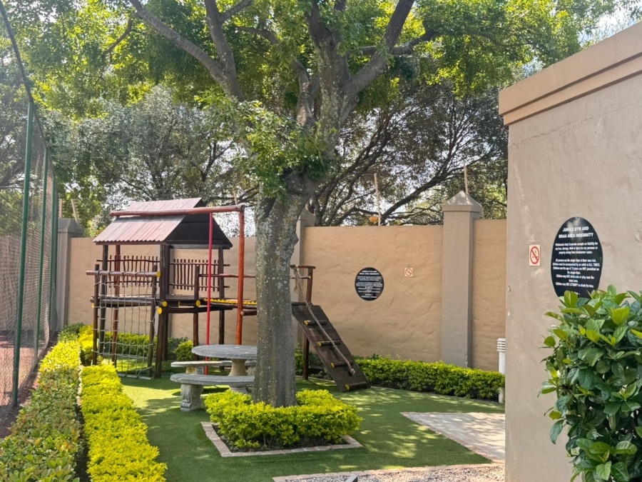 1 Bedroom Property for Sale in Pineslopes Gauteng