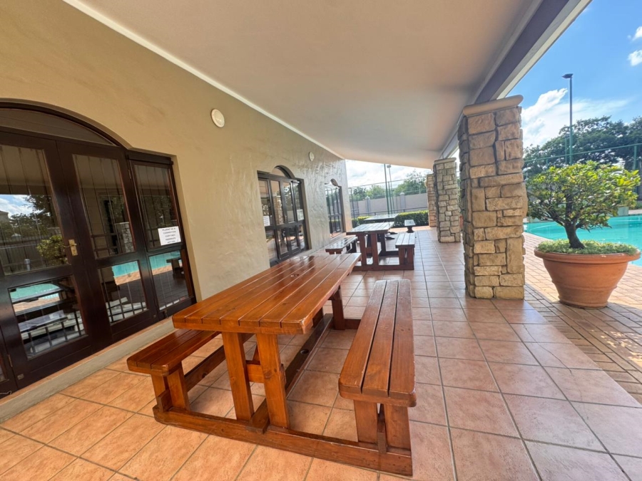 1 Bedroom Property for Sale in Pineslopes Gauteng