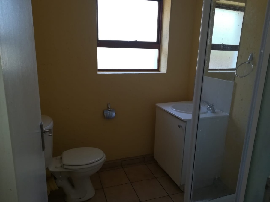 To Let 2 Bedroom Property for Rent in Ferndale Gauteng