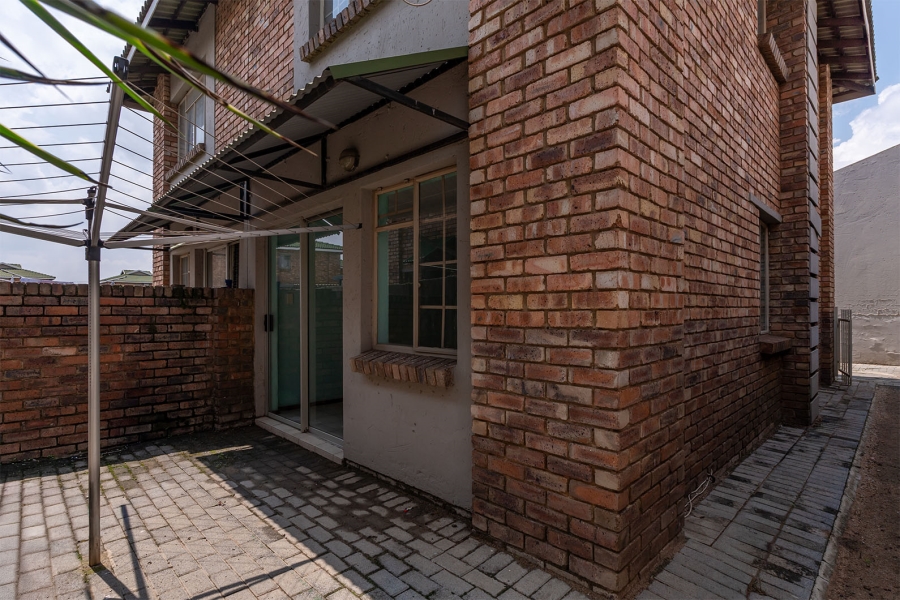 2 Bedroom Property for Sale in Edleen Gauteng
