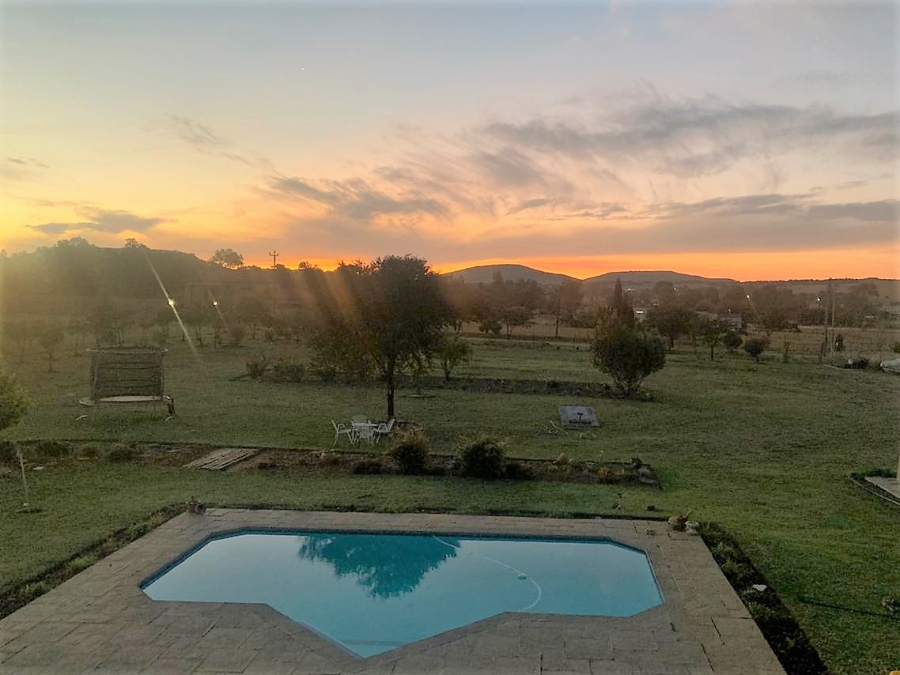 5 Bedroom Property for Sale in Blue Saddle Ranches Gauteng